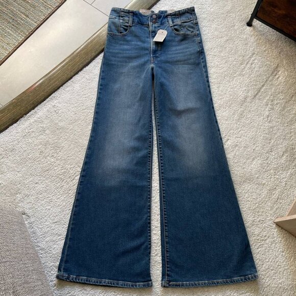 NWT Levi's Ribcage Bells High Rise Western Design Women's Jeans Size 29/32 - Picture 2 of 16